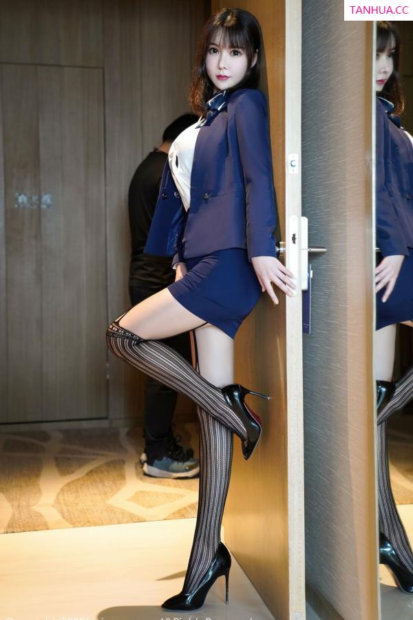 晓鱼酱  [XiuRen]高清写真图 2021.03.19 VOL.3221 晓鱼酱第35张图片